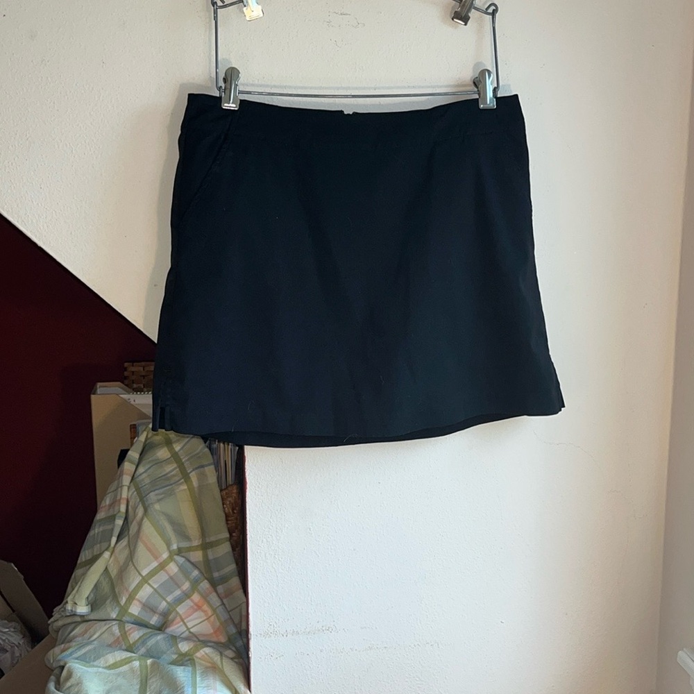 Classic Black Women's Mini Skort‎